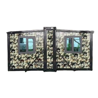 Maison de conteneurs à double aile avec porte en acier rouge et support technique en ligne fourni