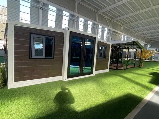 Créez l'espace de vos rêves avec notre maison pliante à double aile
