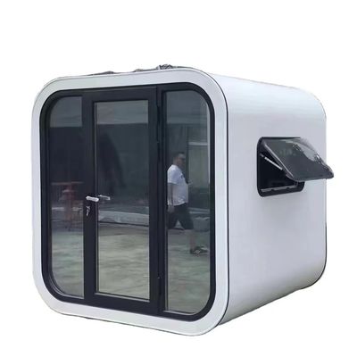 Maison de conteneurs de design sur mesure à deux étages avec panneau sandwich en laine de roche