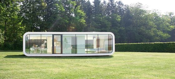 Maison de conteneurs de design sur mesure à deux étages avec panneau sandwich en laine de roche
